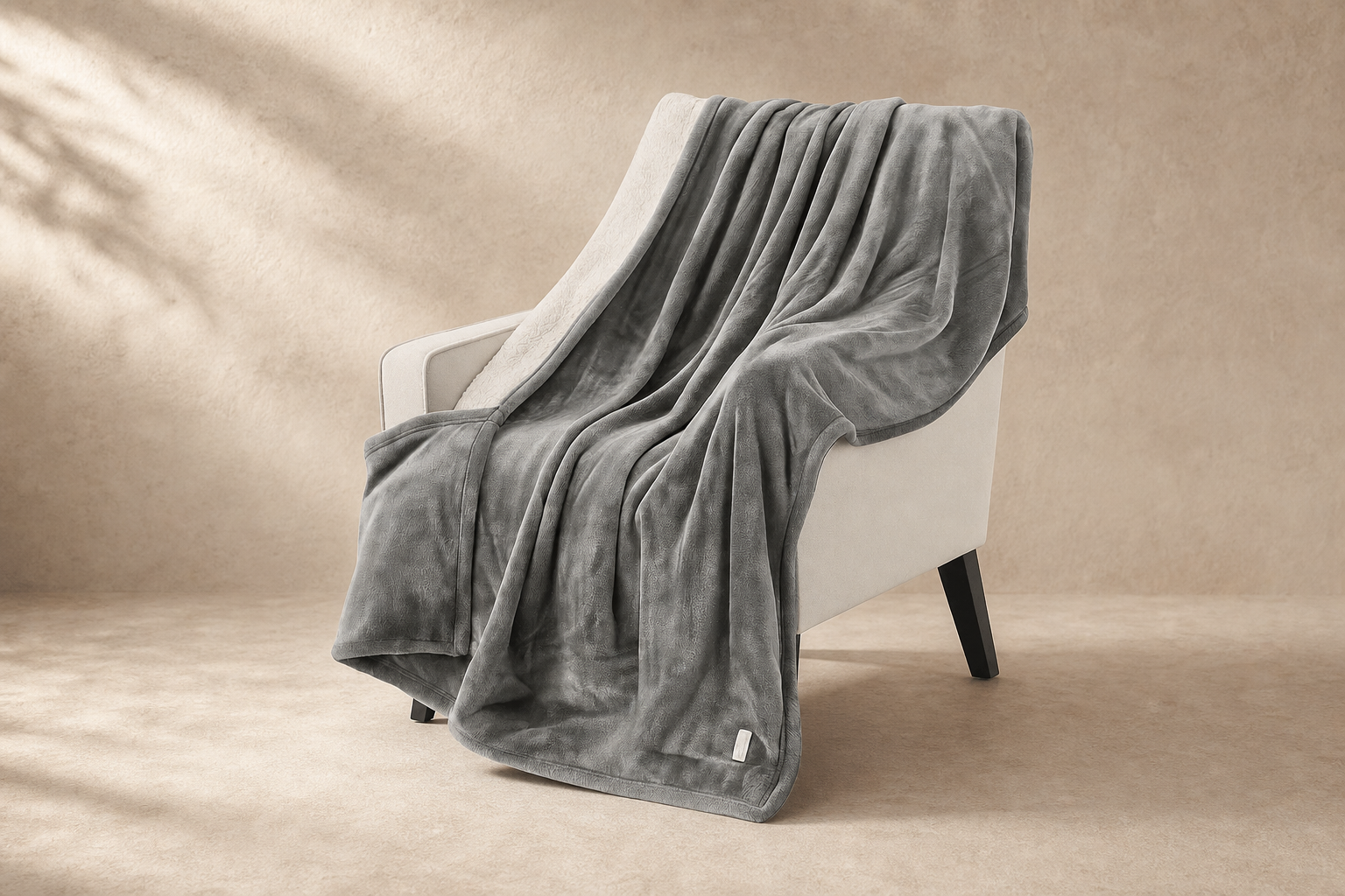 Maduro Electric Heated Fleece Blanket